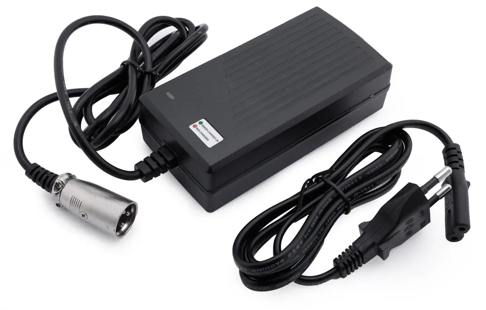 sxt-light-ladeger-t-36v-1-5a-xlr-bleiakku image 1