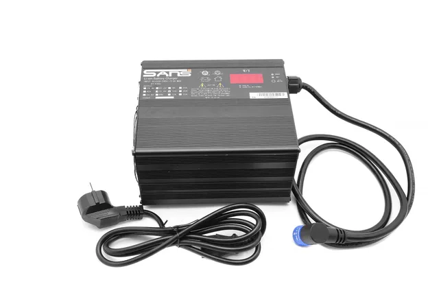 sxt-monster-lithium-ladeger-t-60v-e-scooter-charger-10a image 1