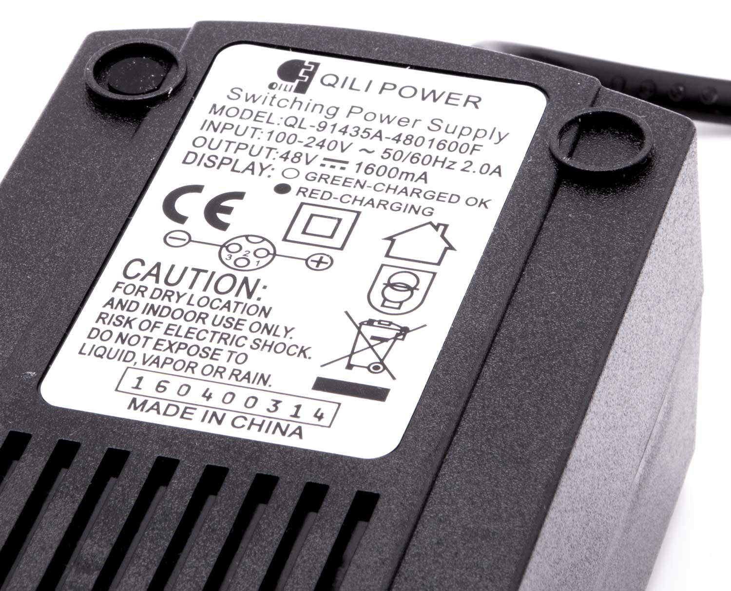 sxt-light-ladeger-t-48v-1-6a-bleiakku-xlr image 2