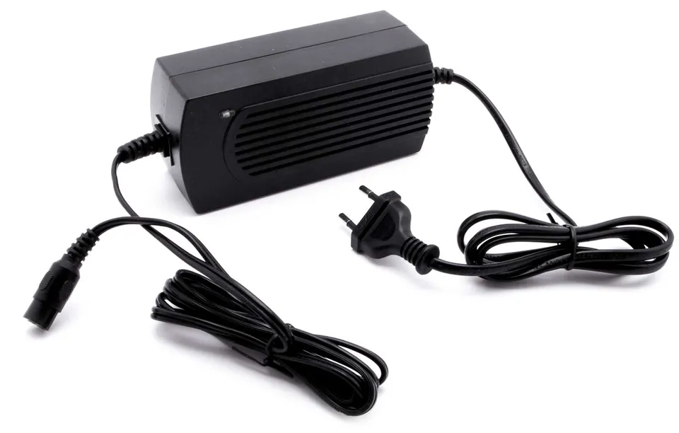 sxt-light-ladeger-t-48v-1-6a-bleiakku-xlr image 1